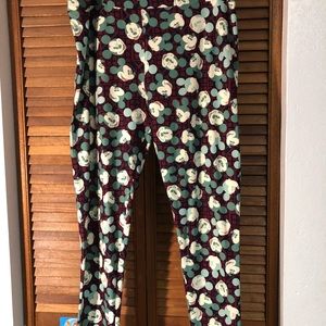 Lularoe Mickey Mouse legging Tall & Curvy